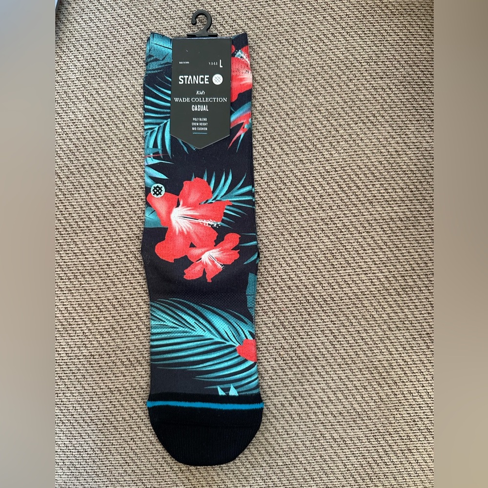 Stance Youth Large Wade Tropical Floral Crew Socks - Black and Red